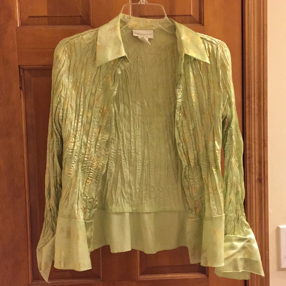 THREE Fun patterned button ups - Picture 6 of 7
